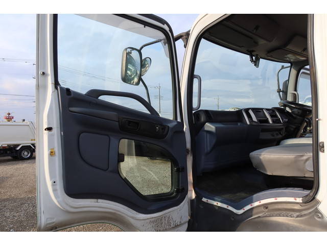 日野レンジャーパッカー車（塵芥車）中型（4t）[写真38]