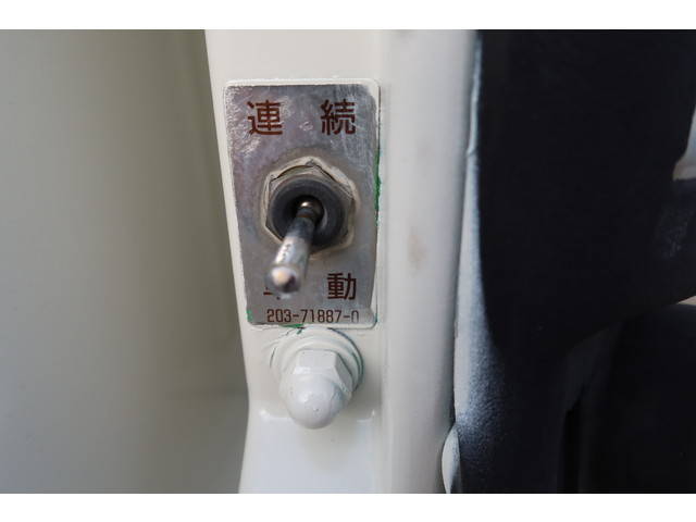 日野レンジャーパッカー車（塵芥車）中型（4t）[写真09]