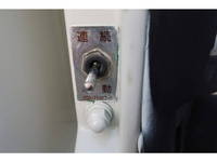 日野レンジャーパッカー車（塵芥車）中型（4t）[写真09]