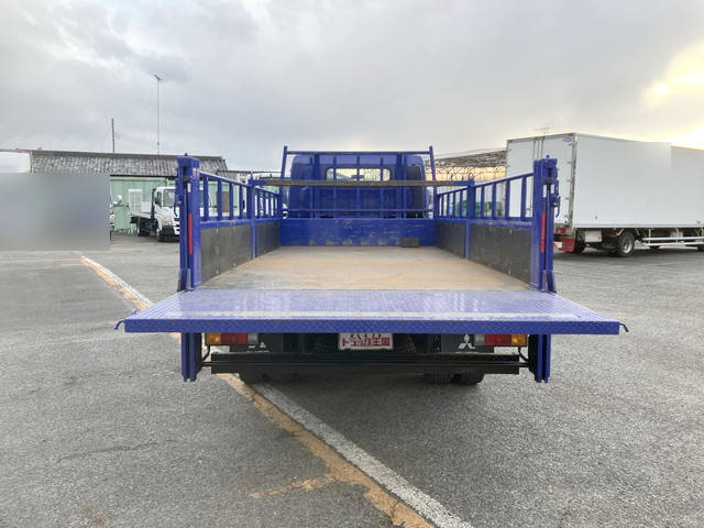 三菱ふそうキャンター平ボディ小型（2t・3t）[写真10]