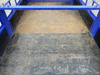 三菱ふそうキャンター平ボディ小型（2t・3t）[写真13]