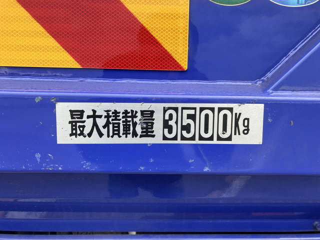 三菱ふそうキャンター平ボディ小型（2t・3t）[写真14]