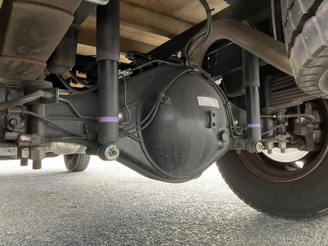 三菱ふそうキャンター平ボディ小型（2t・3t）[写真25]