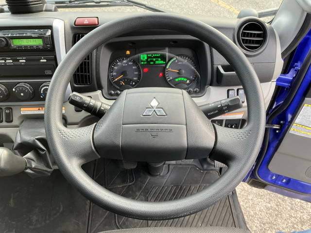 三菱ふそうキャンター平ボディ小型（2t・3t）[写真36]