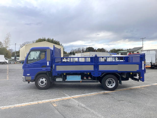 三菱ふそうキャンター平ボディ小型（2t・3t）[写真05]