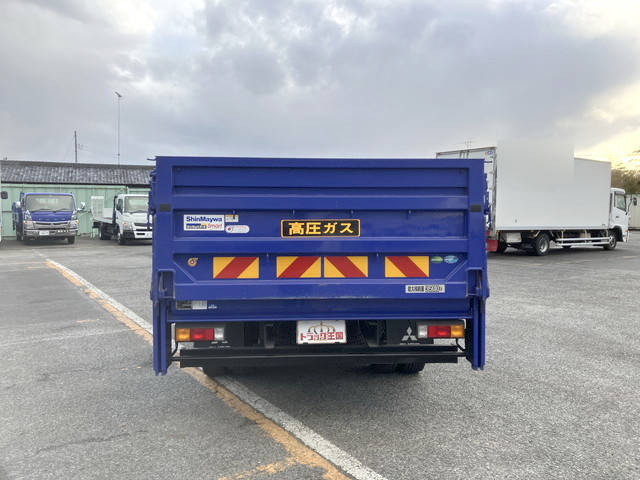 三菱ふそうキャンター平ボディ小型（2t・3t）[写真09]