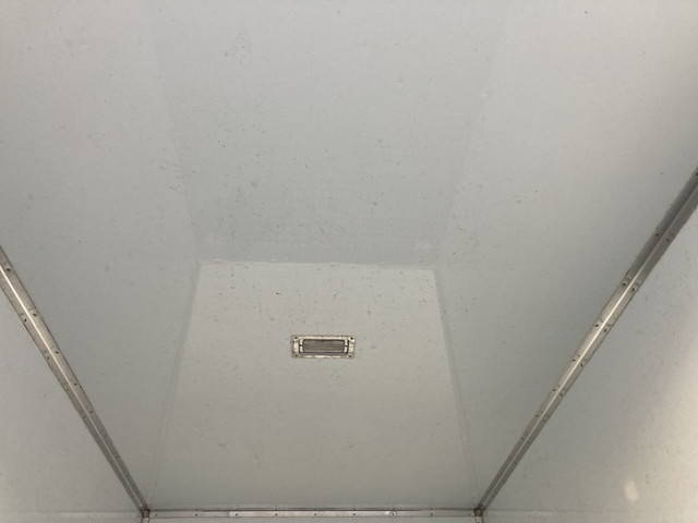 いすゞエルフアルミバン小型（2t・3t）[写真10]