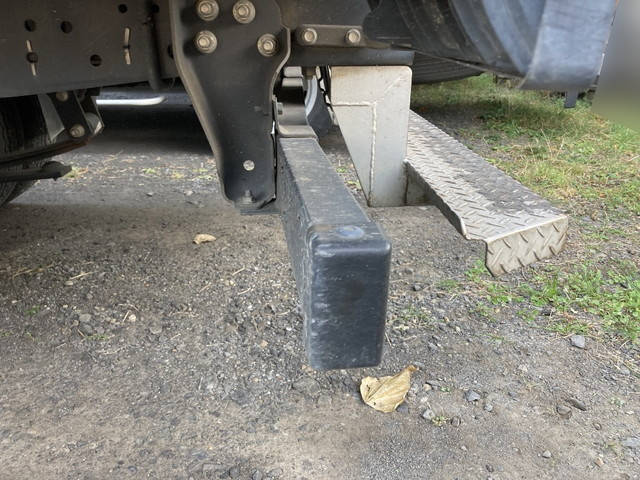 いすゞエルフアルミバン小型（2t・3t）[写真15]