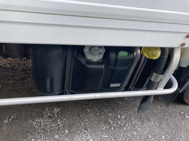 いすゞエルフアルミバン小型（2t・3t）[写真20]