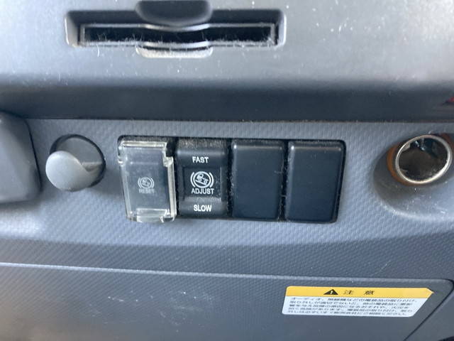 いすゞエルフアルミバン小型（2t・3t）[写真33]