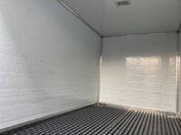 いすゞエルフアルミバン小型（2t・3t）[写真08]