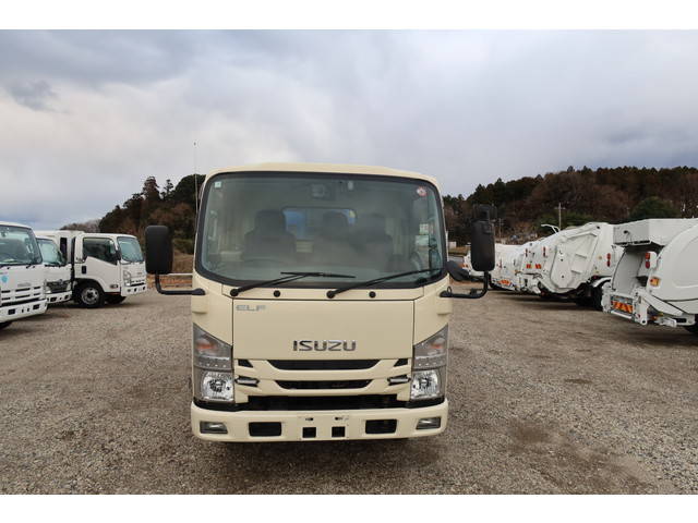 いすゞエルフパッカー車（塵芥車）小型（2t・3t）[写真03]