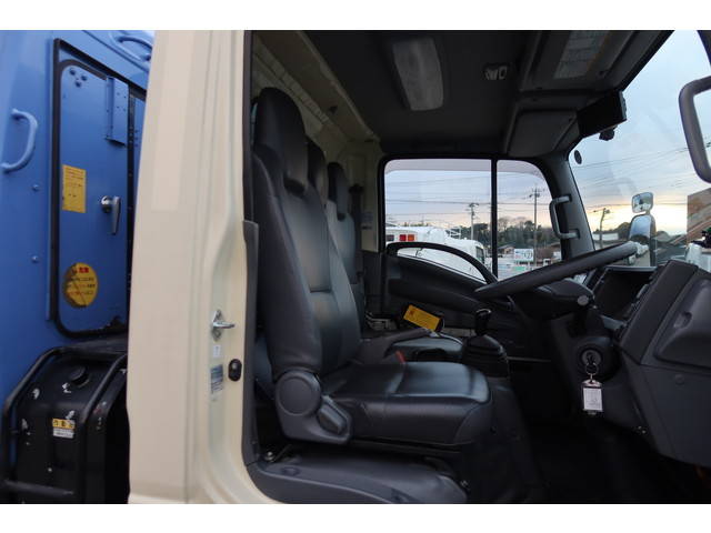 いすゞエルフパッカー車（塵芥車）小型（2t・3t）[写真31]