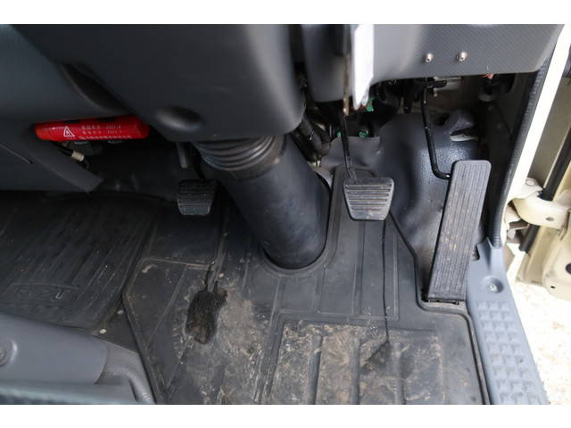 いすゞエルフパッカー車（塵芥車）小型（2t・3t）[写真33]