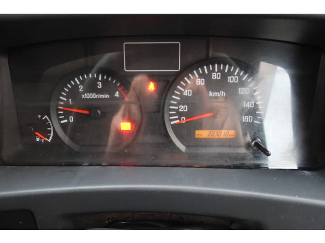 いすゞエルフパッカー車（塵芥車）小型（2t・3t）[写真34]