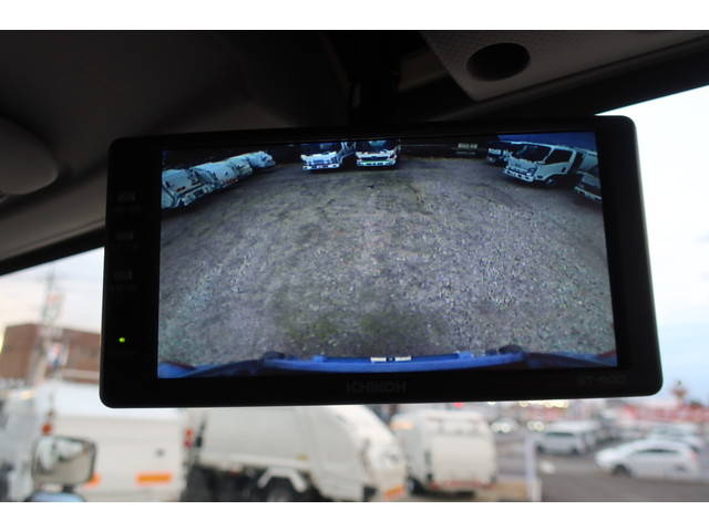 いすゞエルフパッカー車（塵芥車）小型（2t・3t）[写真38]