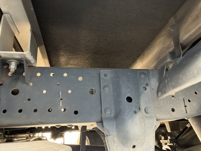 いすゞエルフダブルキャブ（Wキャブ）小型（2t・3t）[写真16]