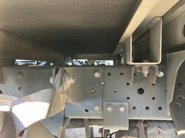 いすゞエルフダブルキャブ（Wキャブ）小型（2t・3t）[写真17]