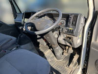 いすゞエルフダブルキャブ（Wキャブ）小型（2t・3t）[写真24]