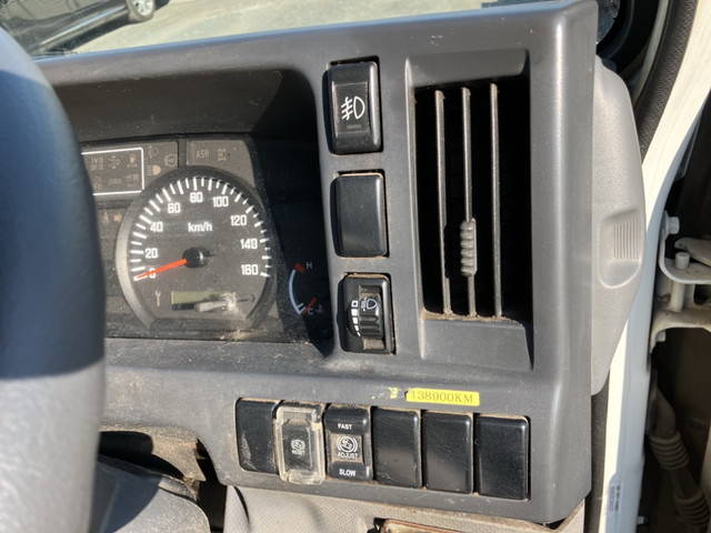 いすゞエルフダブルキャブ（Wキャブ）小型（2t・3t）[写真31]