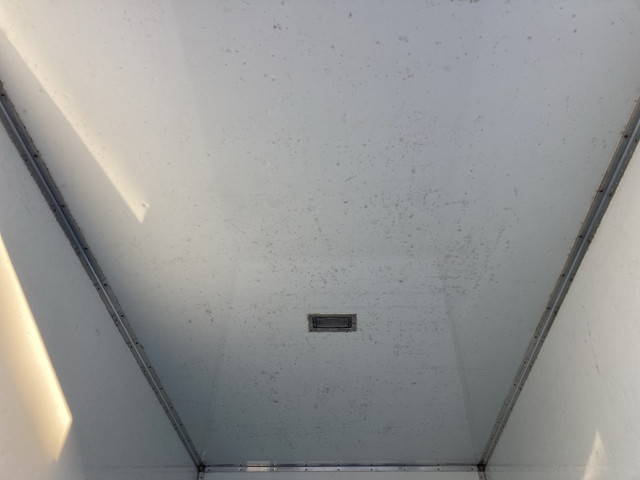 三菱ふそうキャンターアルミバン小型（2t・3t）[写真13]