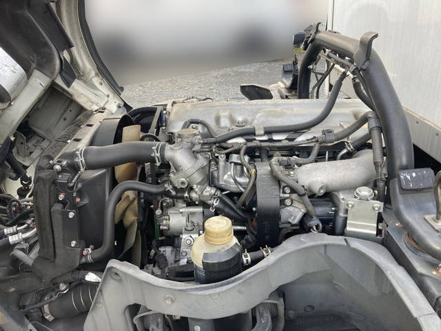 三菱ふそうキャンターアルミバン小型（2t・3t）[写真21]