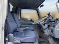 三菱ふそうキャンターアルミバン小型（2t・3t）[写真26]