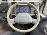 三菱ふそうキャンターアルミバン小型（2t・3t）[写真30]