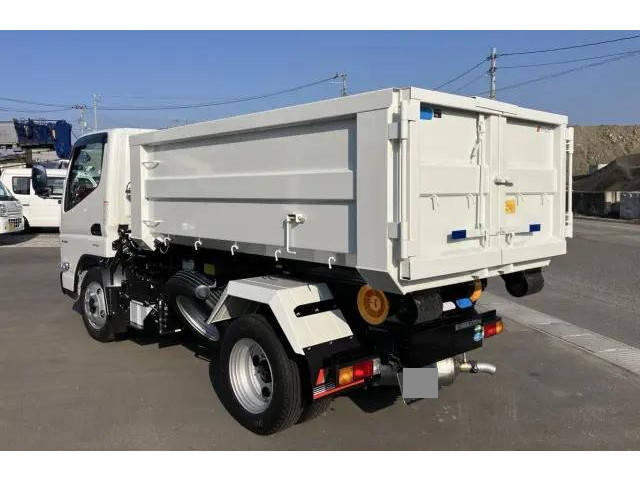 三菱ふそうキャンターコンテナ専用車小型（2t・3t）[写真04]