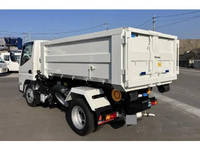 三菱ふそうキャンターコンテナ専用車小型（2t・3t）[写真05]