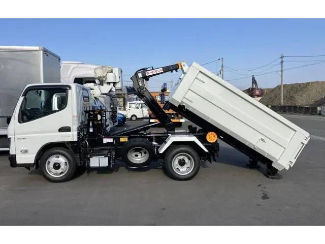 三菱ふそうキャンターコンテナ専用車小型（2t・3t）[写真05]