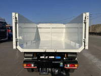 三菱ふそうキャンターコンテナ専用車小型（2t・3t）[写真10]