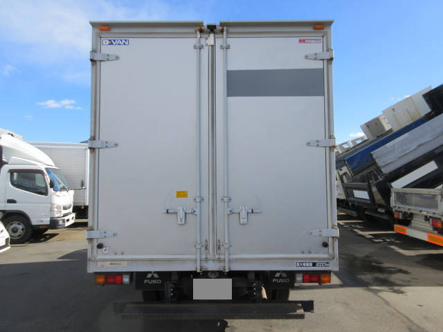 三菱ふそうキャンターアルミバン小型（2t・3t）[写真06]