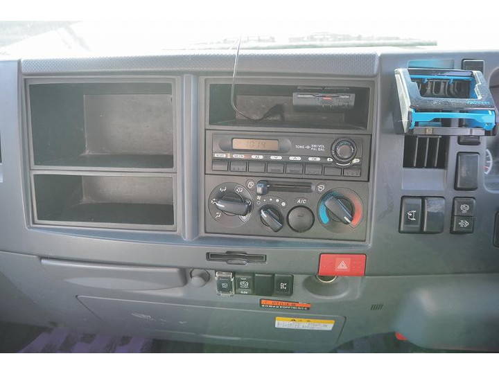 日産アトラスクレーン4段小型（2t・3t）[写真30]