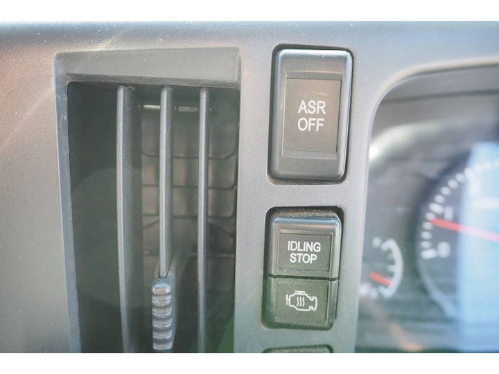 日産アトラスクレーン4段小型（2t・3t）[写真34]