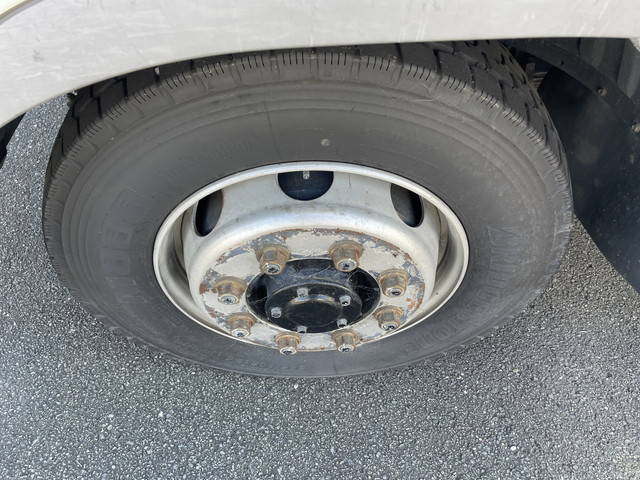 三菱ふそうファイター平ボディ増トン（6t・8t）[写真10]