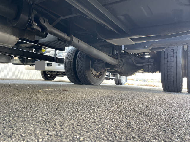 三菱ふそうファイター平ボディ増トン（6t・8t）[写真14]