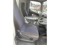 三菱ふそうファイター平ボディ増トン（6t・8t）[写真20]