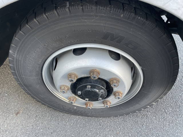 三菱ふそうファイター平ボディ増トン（6t・8t）[写真09]