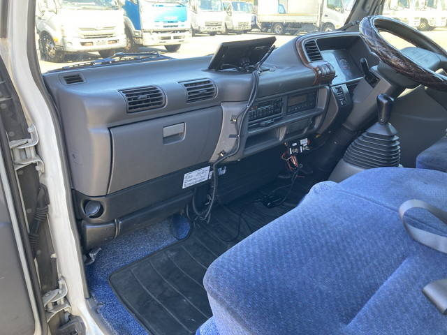 UDトラックスコンドルアルミウイング中型（4t）[写真30]