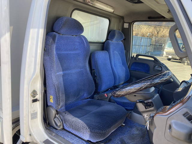 UDトラックスコンドルアルミウイング中型（4t）[写真32]