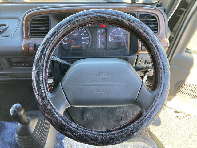 UDトラックスコンドルアルミウイング中型（4t）[写真35]