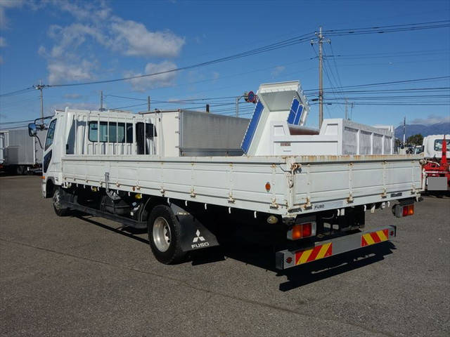 三菱ふそうファイター平ボディ中型（4t）[写真02]