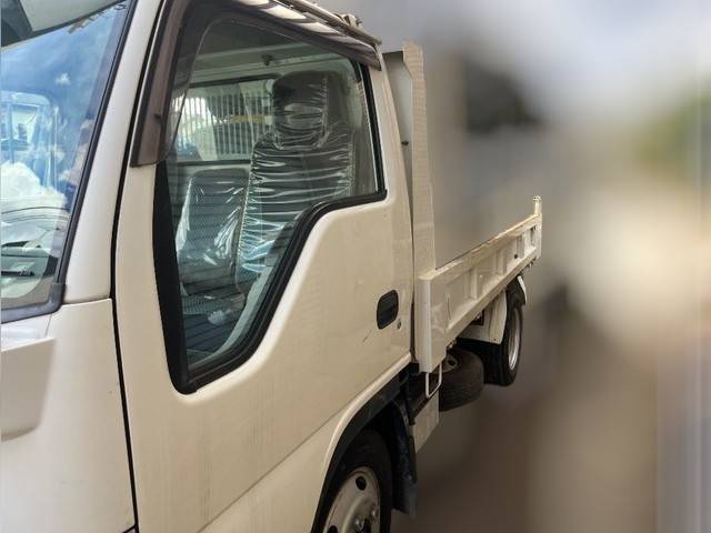 いすゞエルフダンプ小型（2t・3t）[写真05]