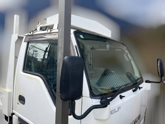 いすゞエルフダンプ小型（2t・3t）[写真07]