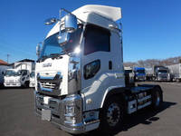 いすゞギガトレーラーヘッド（トラクターヘッド）大型（10t）[写真01]