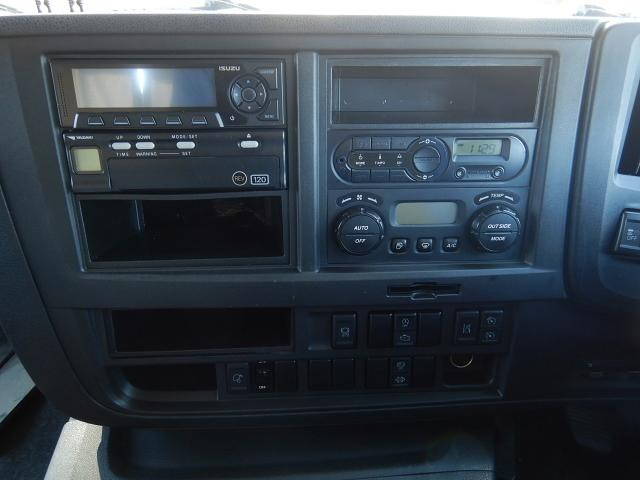 いすゞギガトレーラーヘッド（トラクターヘッド）大型（10t）[写真20]