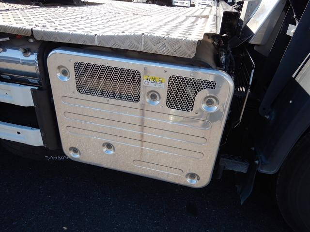 いすゞギガトレーラーヘッド（トラクターヘッド）大型（10t）[写真30]