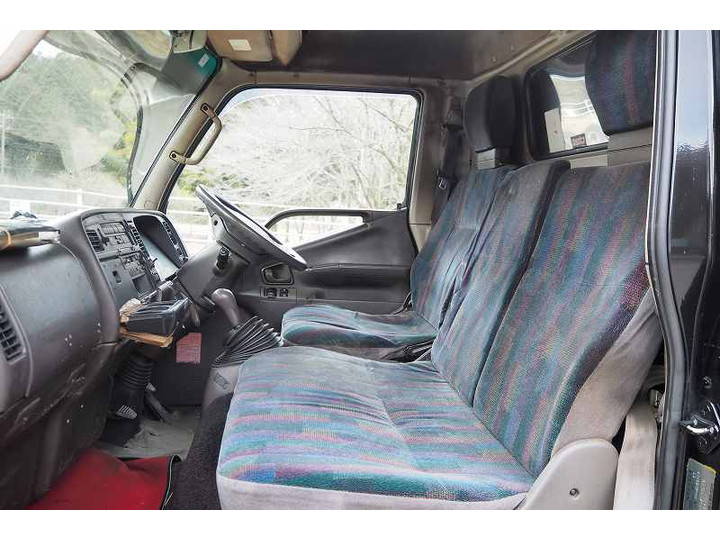 三菱ふそうキャンターアルミブロック小型（2t・3t）[写真35]