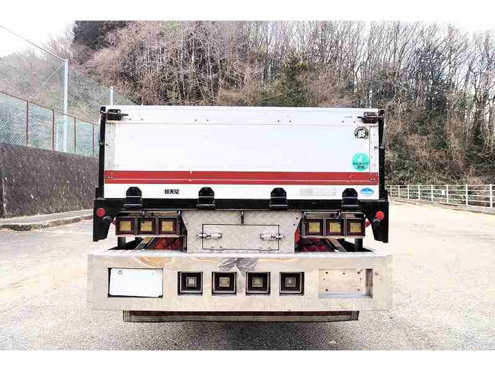 三菱ふそうキャンターアルミブロック小型（2t・3t）[写真06]